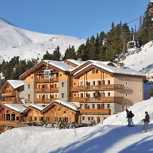 Hotel & Carlina, La Plagne
